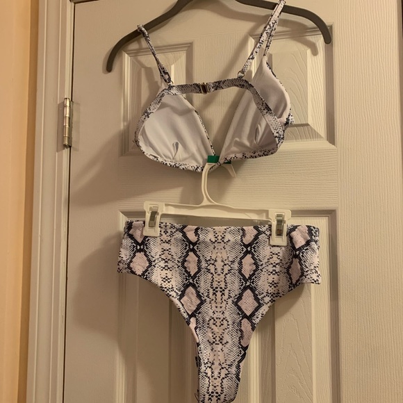NWT Ruuhee snake skin bikini - Picture 2 of 4